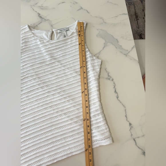 White House Black Market asymmetrical White top Medium - Picture 5 of 6